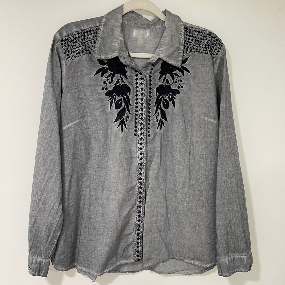 Chic Connection Gray Cotton Embroidered Floral Button Down Roll Tab L Womens